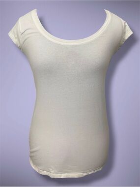 White Scoop Neck Stretchy Short Sleeve Tee